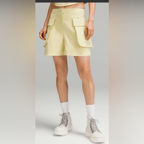 lululemon athletica Pants - NWOT NEW Lululemon Relaxed-Fit Super-High-Rise Cargo Short 4" Finch Yellow